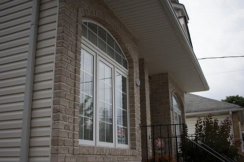 5th image of 207 Norway Ave