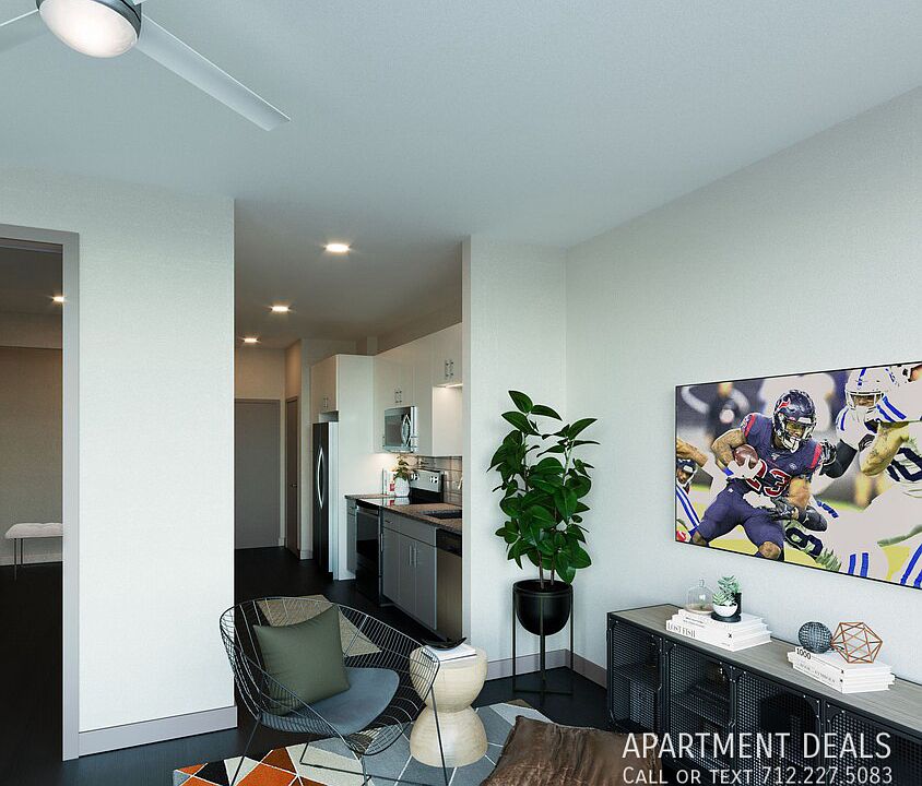 1st image of 615 Waverly St #228
