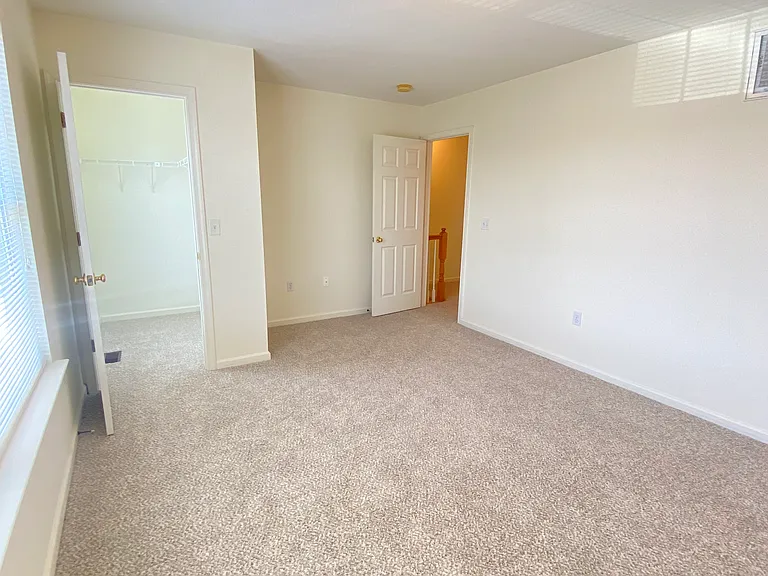 104 Windstone Dr — Photo 18