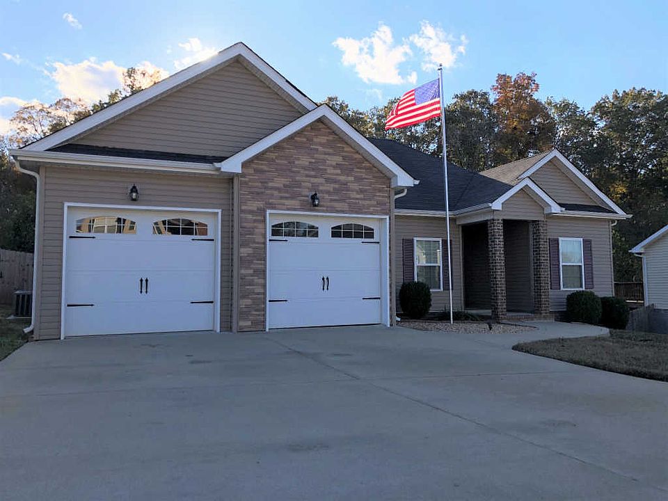1st image of 520 Cedar Valley Dr