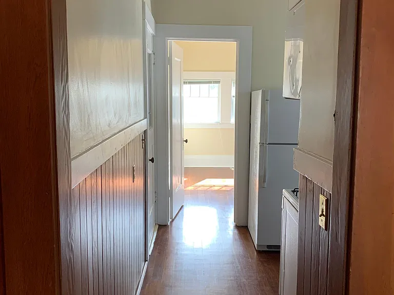 Hallway to kitchen and bedroom