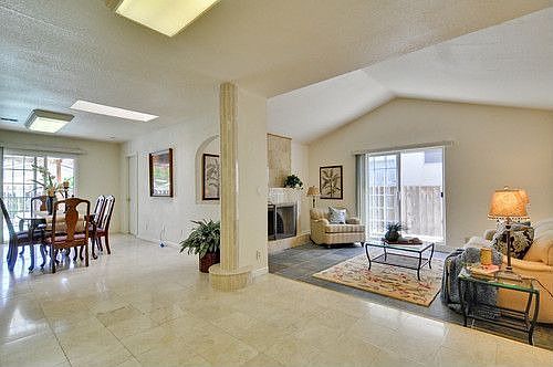 4th image of 179 Iris Blossom Ct