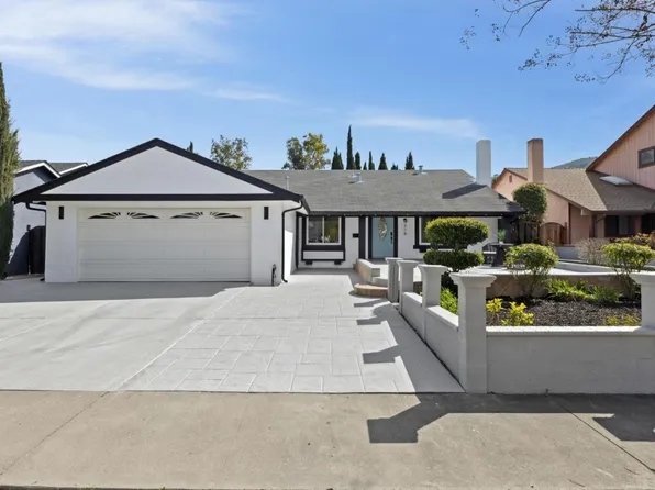 318 Burning Tree Dr, San Jose, CA 95119