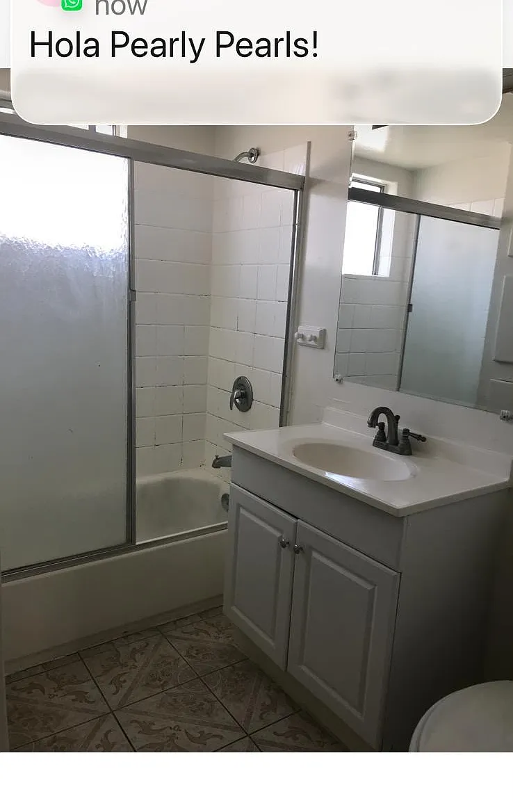 3 bed, 1.5 bath, 950 sqft, $2,999 — Photo 3