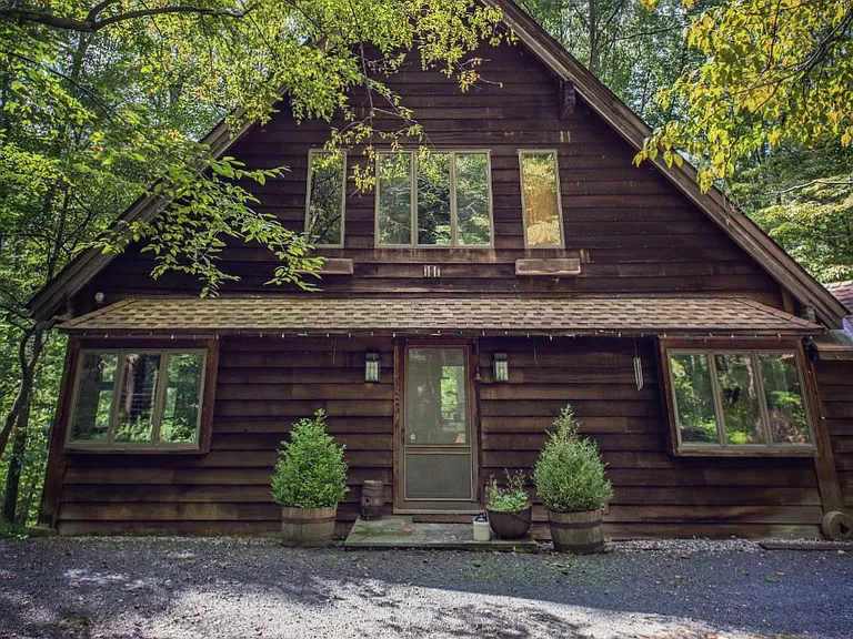 6489 Old Carversville Rd — Photo 2