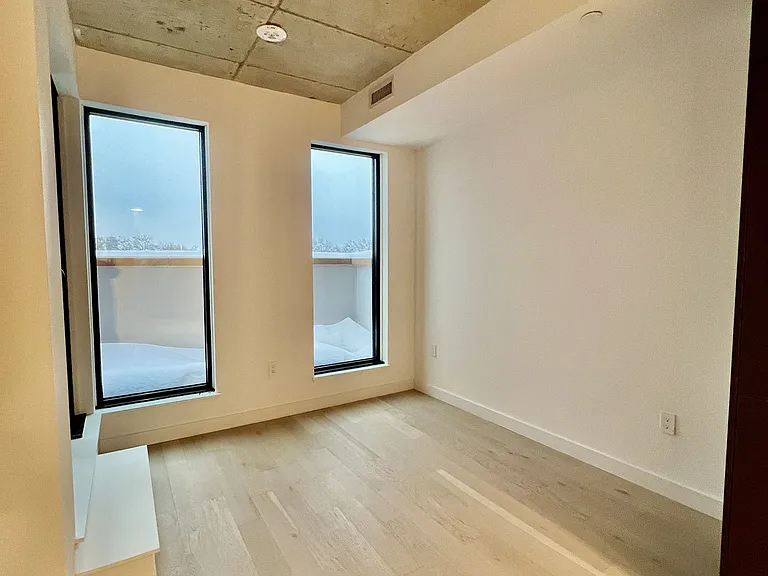 1720 Bayview Ave #527 — Photo 9