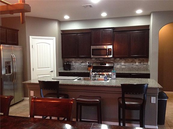 5th image of 6024 River Belle St