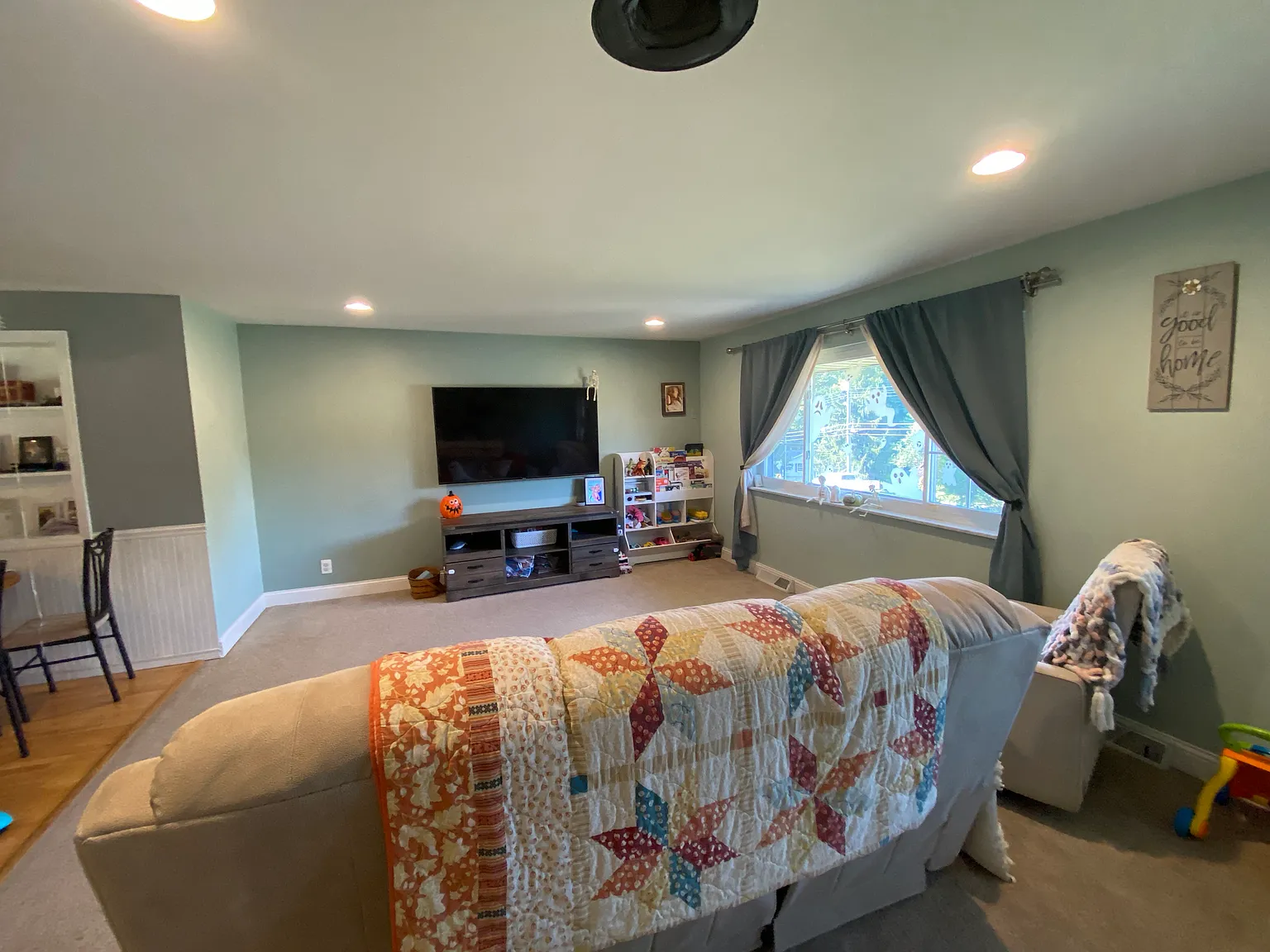 3 bed, 1560 sqft, $2,200 — Photo 4
