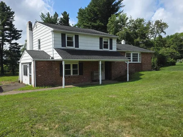 36 S Traymore Ave, Ivyland, PA 18974
