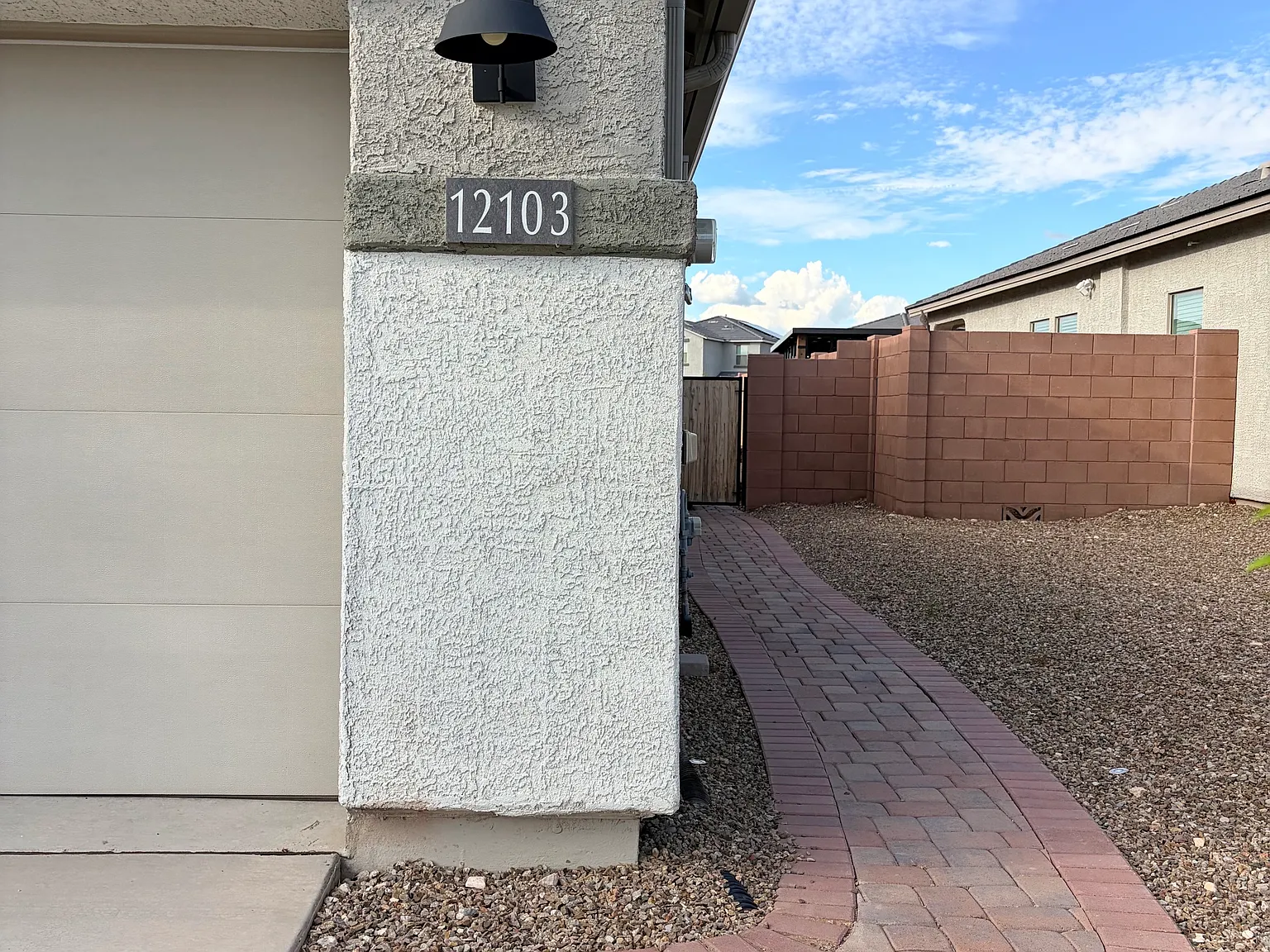 5 bed, 1909 sqft, $2,400 — Photo 4
