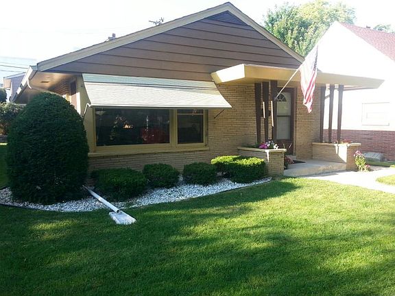 2nd image of 10726 W York Pl