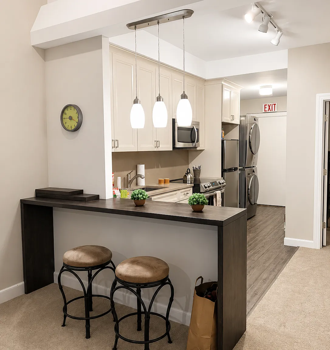 2 bed, 1100 sqft, $4,000 — Photo 1
