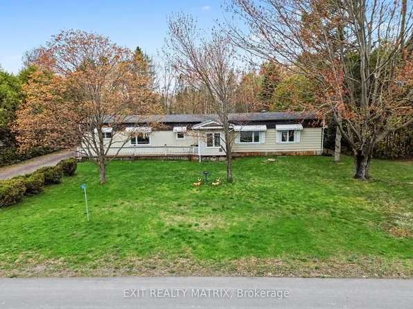 5620 Rockdale Rd #124, Ottawa, ON K0A 3H0