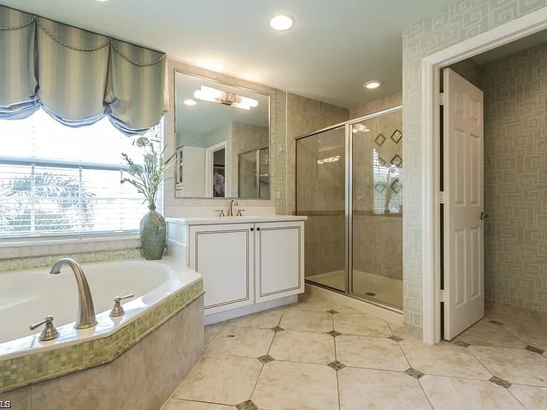 10305 Longleaf Pine Ct — Photo 22