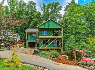 23 Village Overlook Loop, Swannanoa, NC 28778