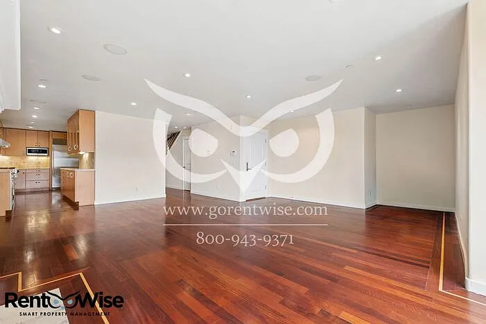 727 Moraga St — Photo 12
