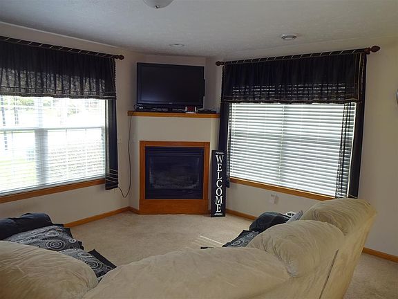 3rd image of 3524 Saint Anthony Way