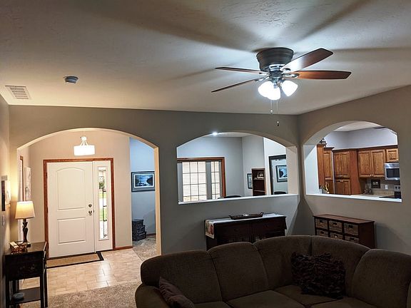 3rd image of 3406 Bush Ct