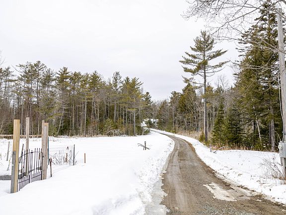 4th image of 25 Bucksmills Road