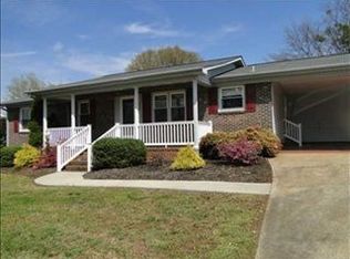 209 Overhill Dr, Duncan, SC 29334