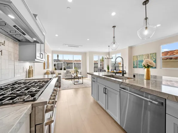 812 N Cleveland St #3, Oceanside, CA 92054