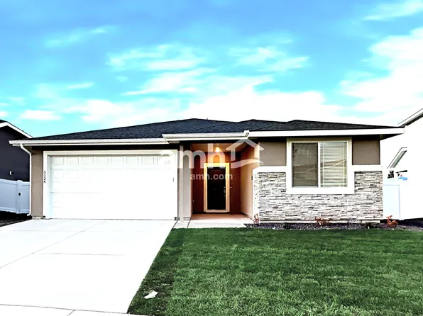 5124 Bellevue St, Meridian, ID 83646
