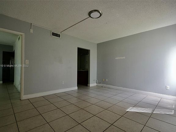 4th image of 13240 SW 88th Ln APT 207E