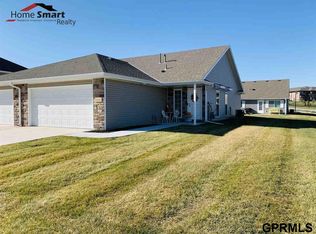 9060 Tumbleweed Dr, Lincoln, NE 68507