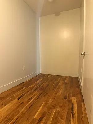 Rented by City Vista Inc | media 53