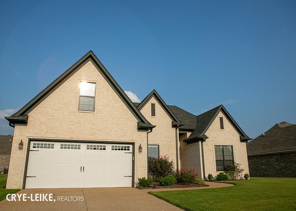 1st image of 809 Saint Johns Blvd