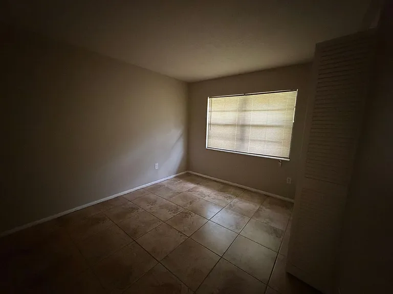 9552 W Orchard St — Photo 7