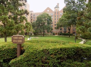 196 Garth Rd APT TG, Scarsdale, NY 10583