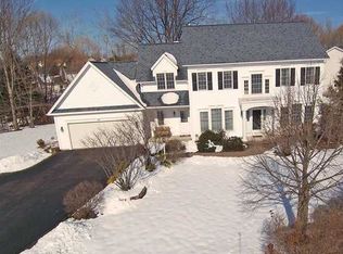 31 Brimfield Cir, Fairport, NY 14450