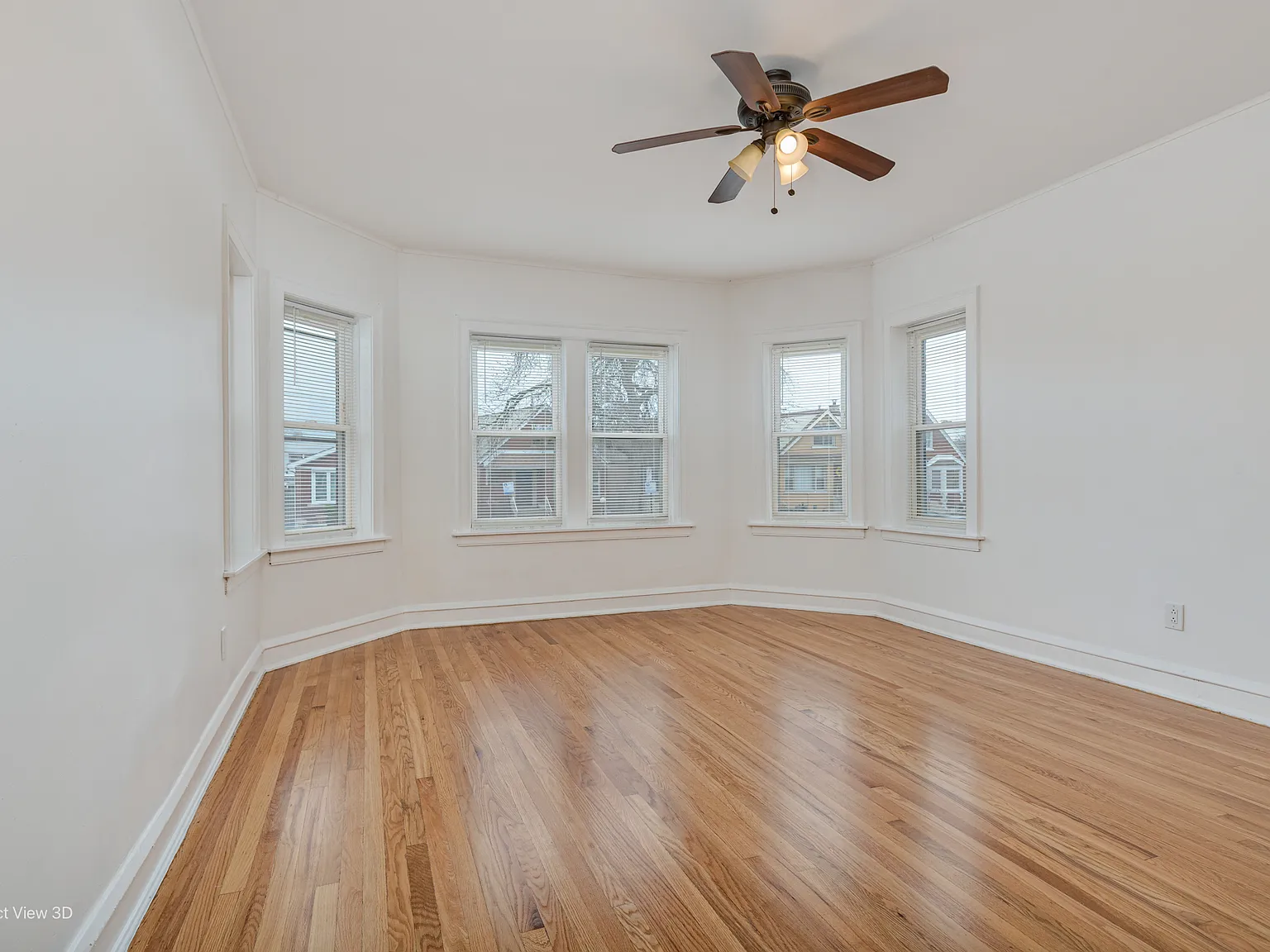 7332 S Artesian Ave — Photo 3