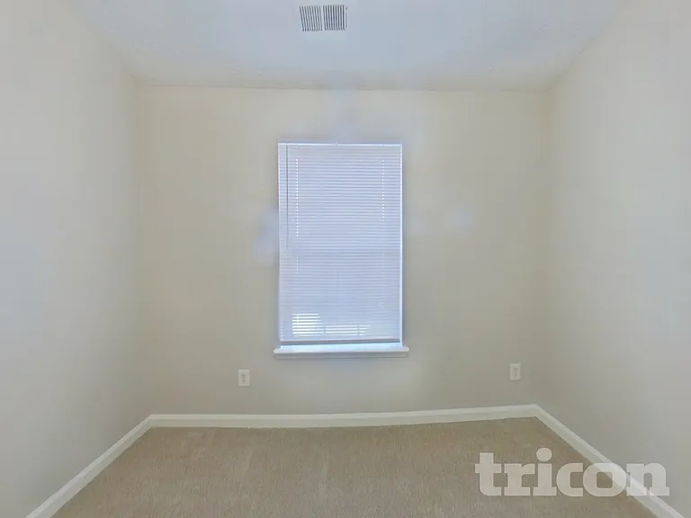 5733 Partin Ln — Photo 13