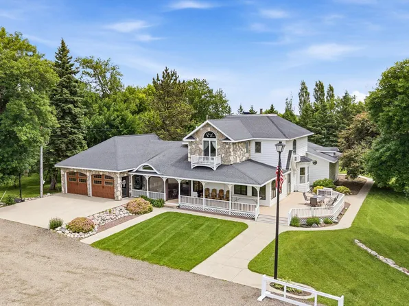 164 110th Ave S, Moorhead, MN 56560