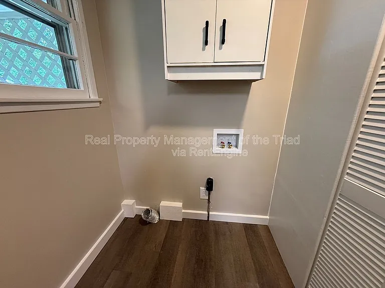 2523 Overbrook Dr — Photo 13