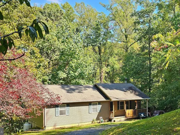 158 Mockingbird Ln, Linden, VA 22642