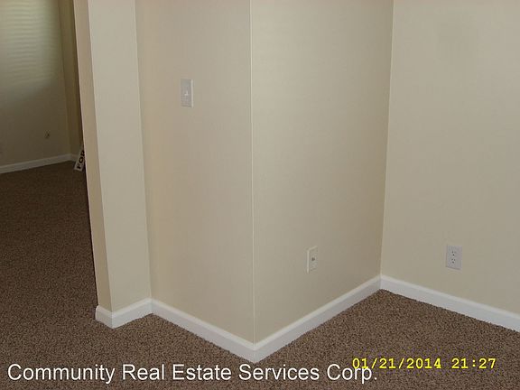4th image of 377 Eldridge Ave