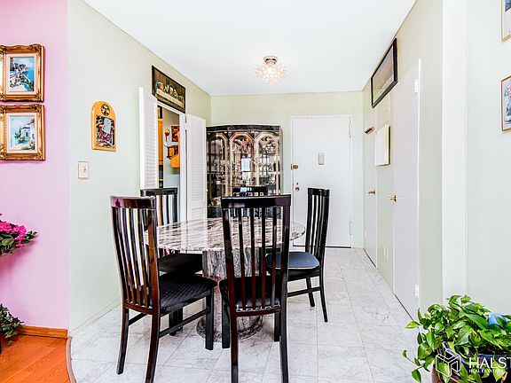 4th image of 3777 Independence Ave APT 12E