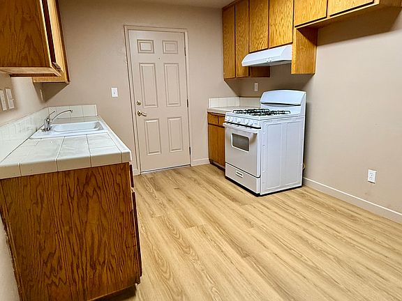 3rd image of 210 NW 2nd Ave APT B