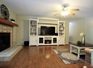 5 Tennyson Ln, Bella Vista, AR 72714