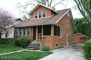 1st image of 411 N Riverview Dr