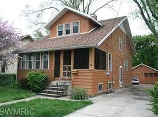 411 N Riverview Dr, Parchment, MI 49004