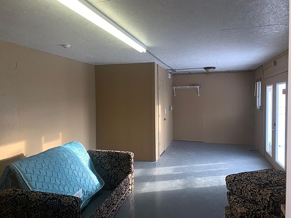 2nd image of 1907 Aurora Ave W