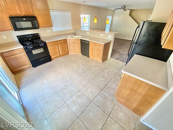 5th image of 409 Royal Bridge Dr #0