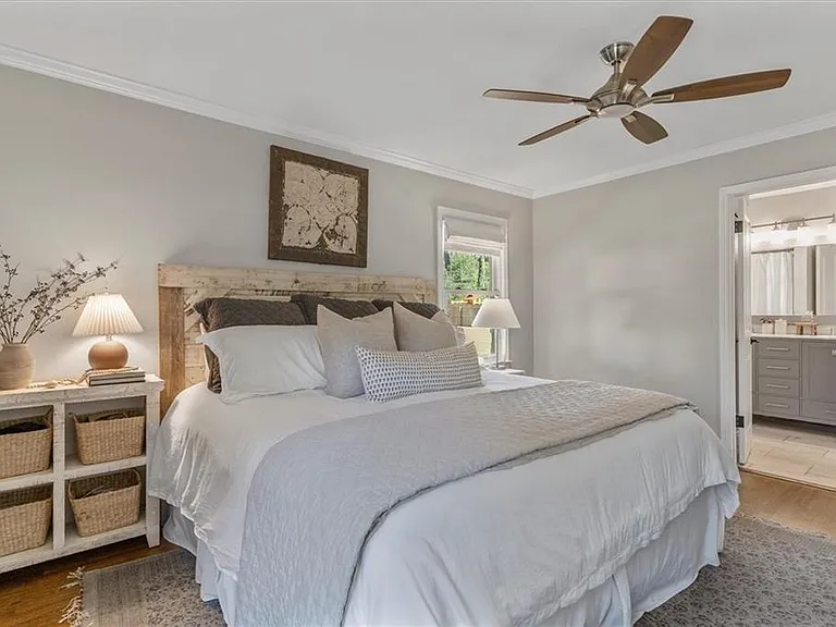 521 Pineview Dr SE — Photo 20