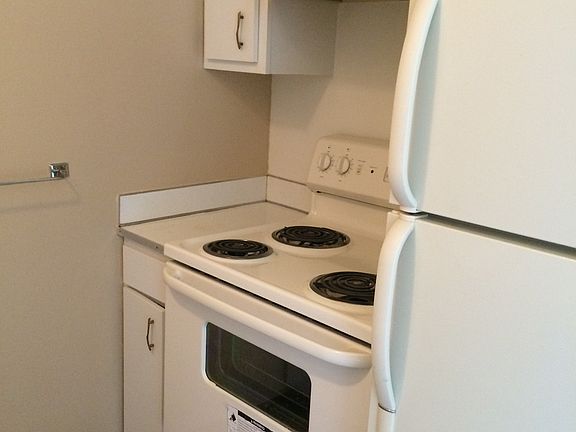 2nd image of 1119 19th St S APT 310