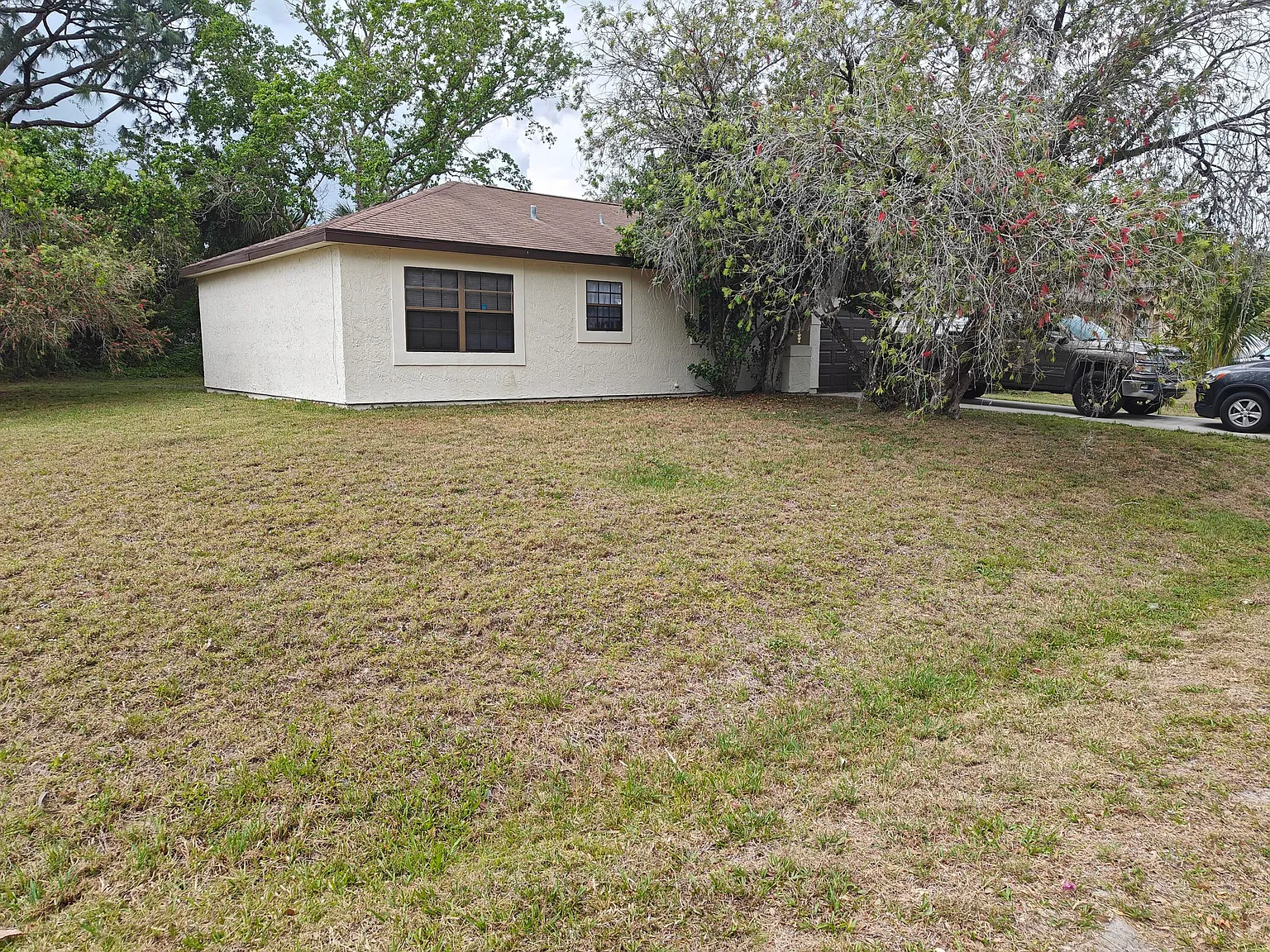 2 bed, 2.0 bath, 901 sqft, $1,800 — Photo 3