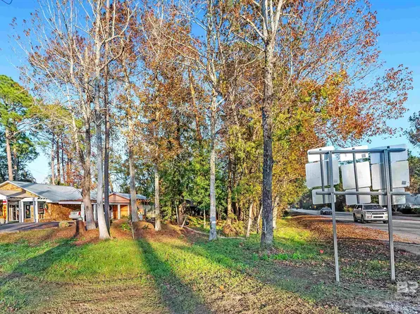 2100 E 2nd St #16/4, Gulf Shores, AL 36542